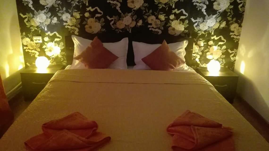 Casa Regala Ear Hotell Craiova Eksteriør bilde